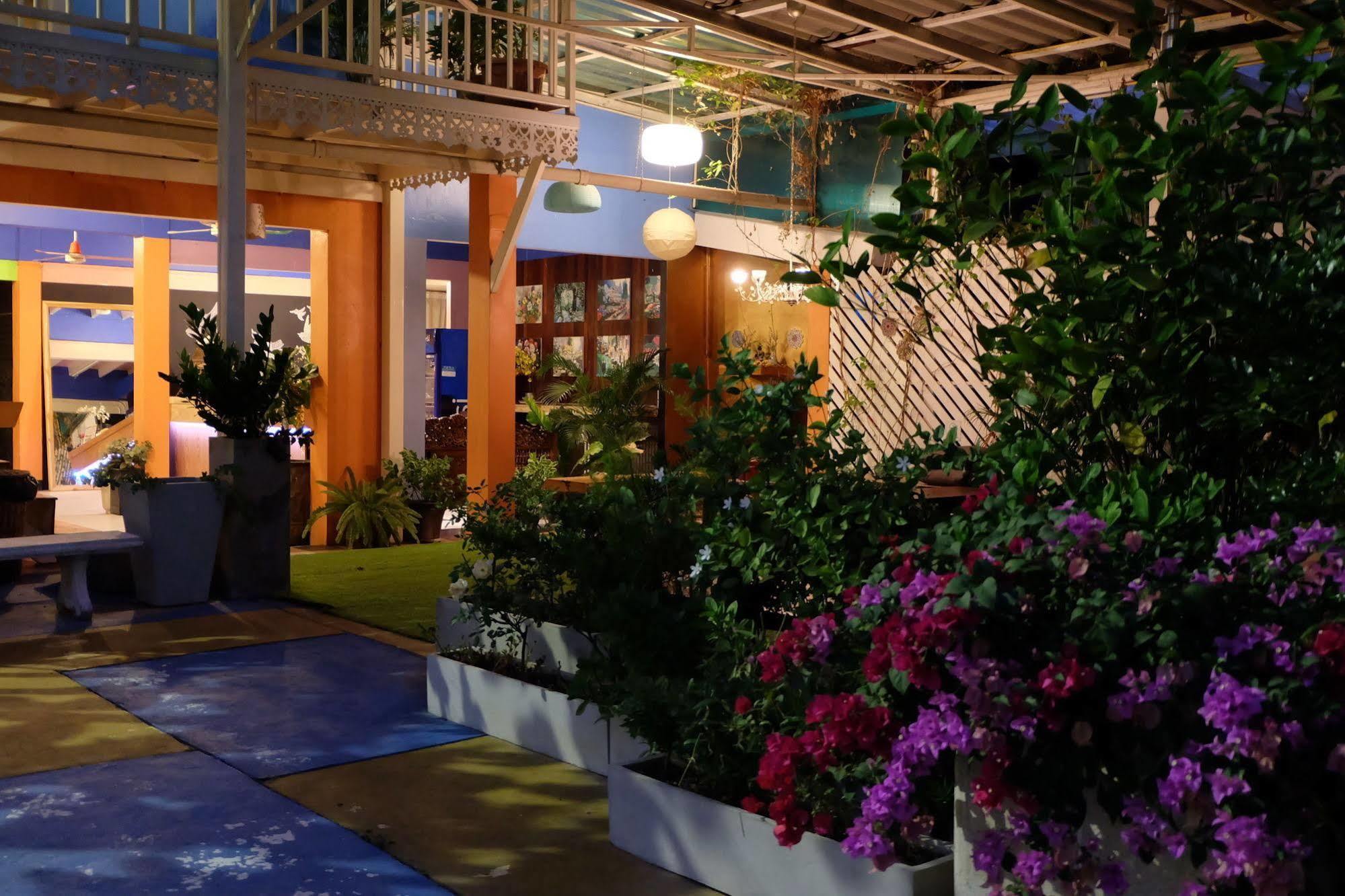Issara House Bangkok Ξενοδοχείο Εξωτερικό φωτογραφία